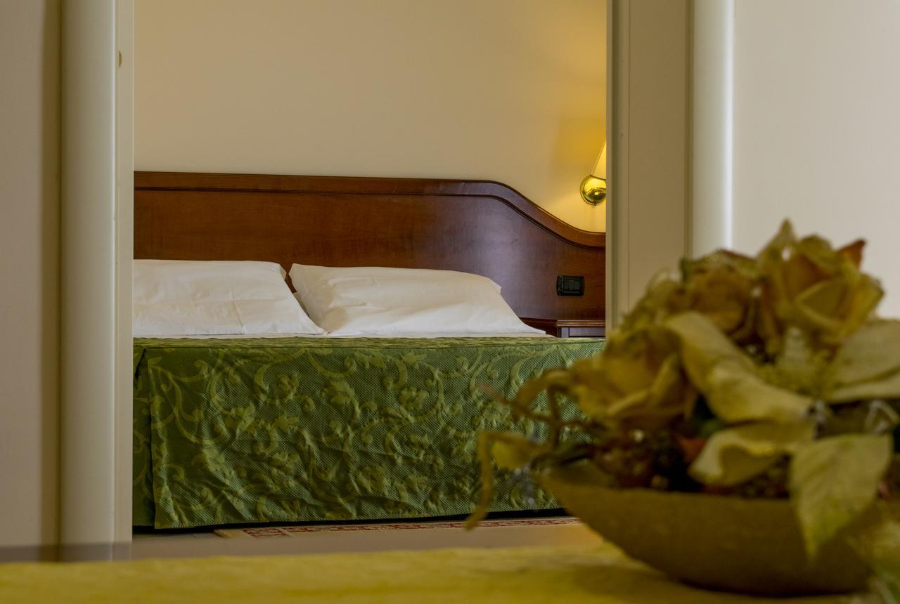 Hotel Villa Peretti Gela Exteriér fotografie